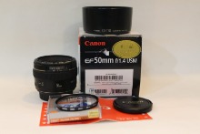 [중고] 캐논 정품 EF 50mm 1:1.4 USM 캐논ES-71 II 전용후드 HOYA HMC 58mm uv 설명서 보증서 박스 랜즈앞 뒤캡